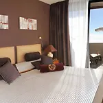 Royal Sun شقة فندقية