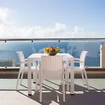 Royal Sun شقة فندقية 4*