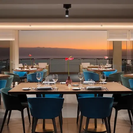 Ξενοδοχείο με διαμερίσματα Royal Sun 4*