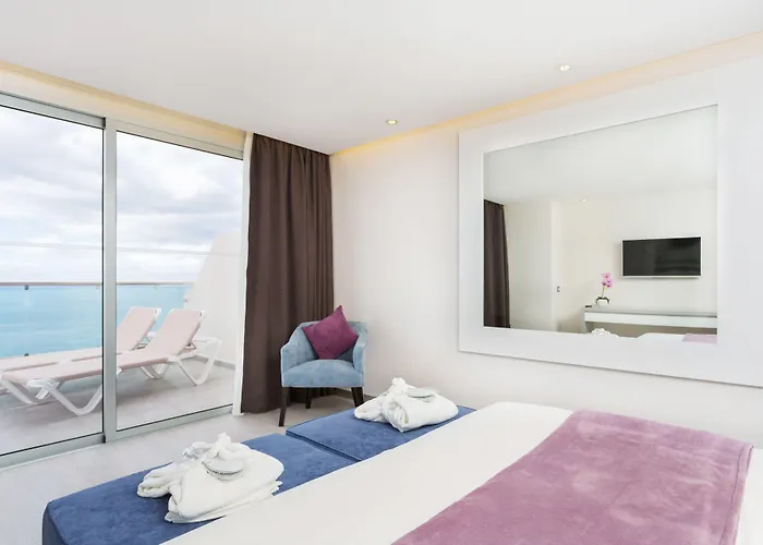 Royal Sun Acantilado de los Gigantes