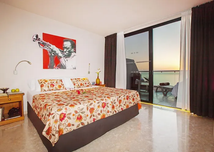 Royal Sun Aparthotel 4*